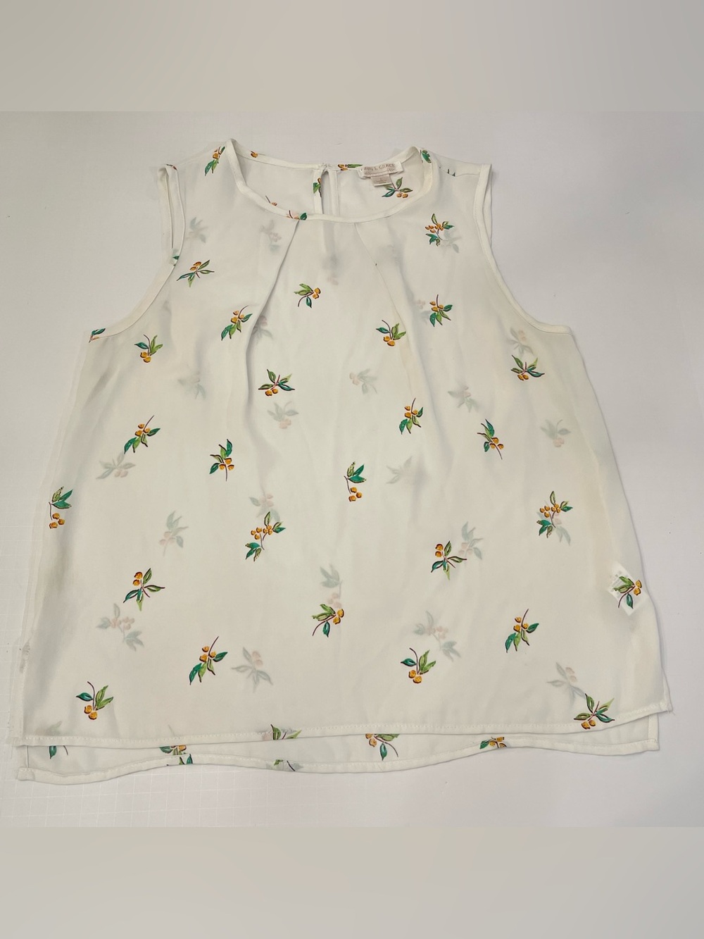 Finn & Grace Small Sheer Sleeveless Floral Blouse
